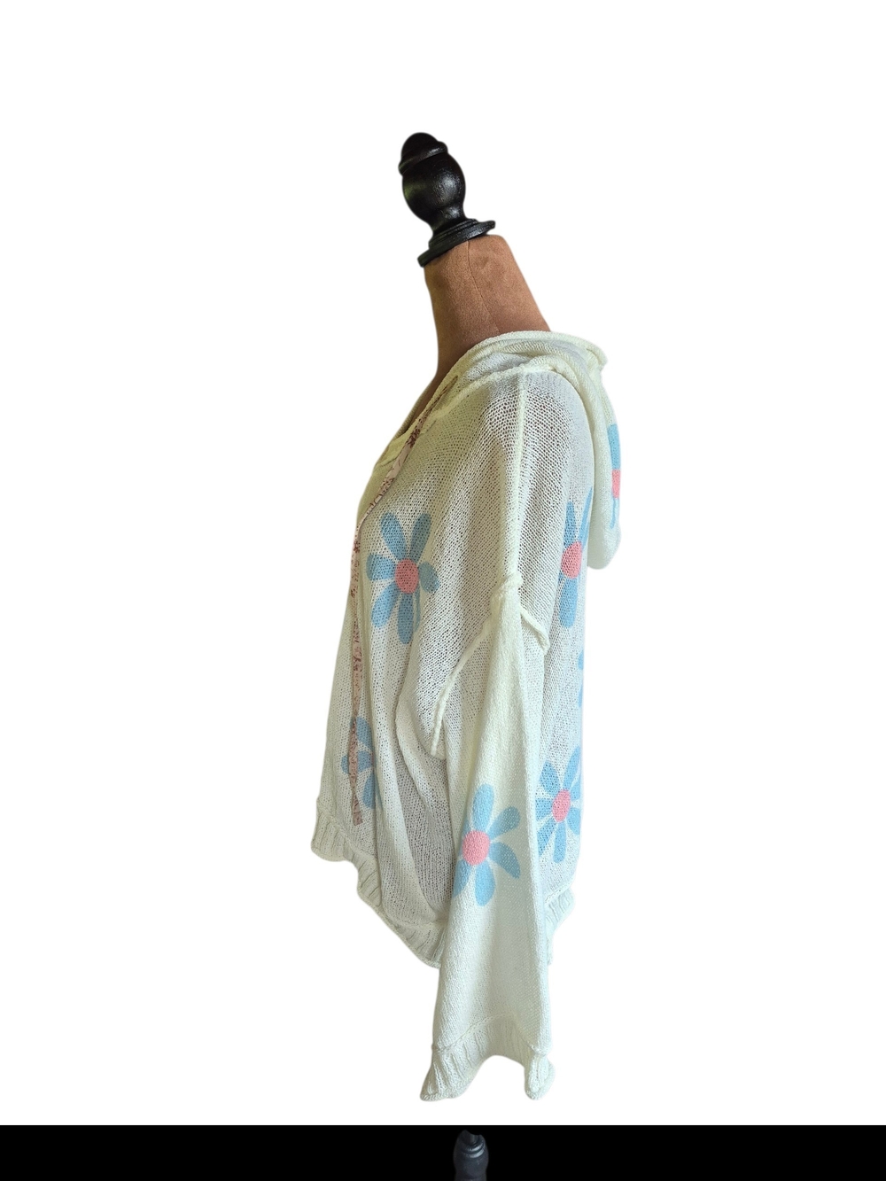 POL Cream V-Neck Knit Hoodie Sweater with Light Blue and Pink Daisy Design - Picture 2 of 4